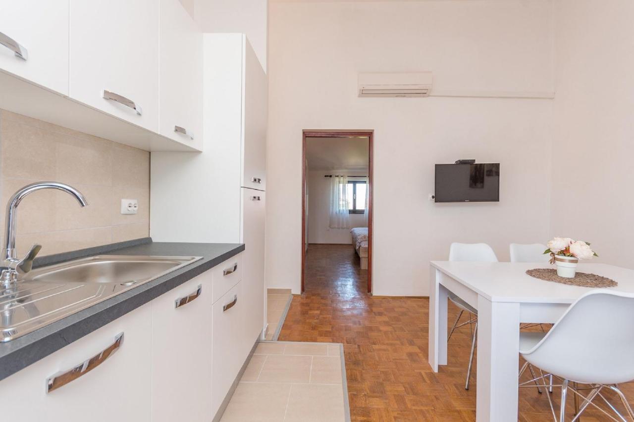 Apartment Lucija Biograd Na Moru Exterior foto